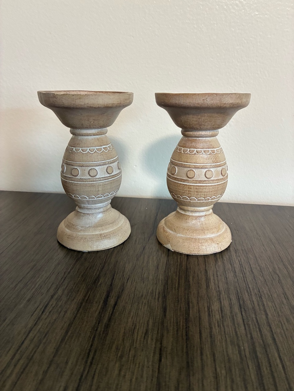 Rustic Beige Wood Patterned Candle Holders - Set of 2